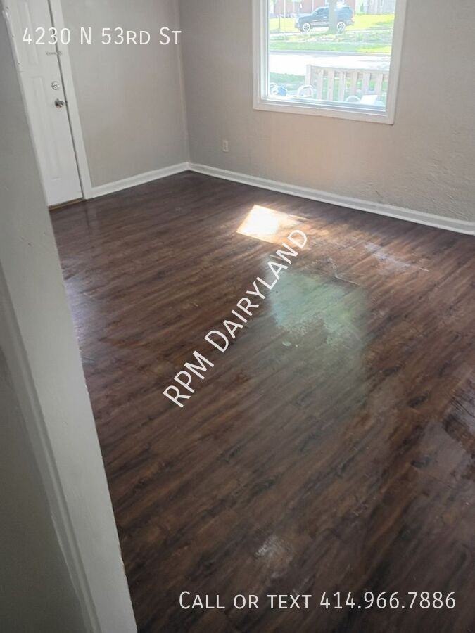 4230 N 53rd St - Photo 6 of 6