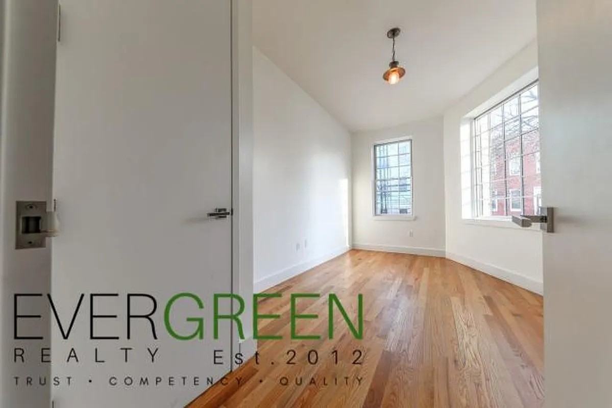 1285 Madison Street #3 - Photo 5 of 6