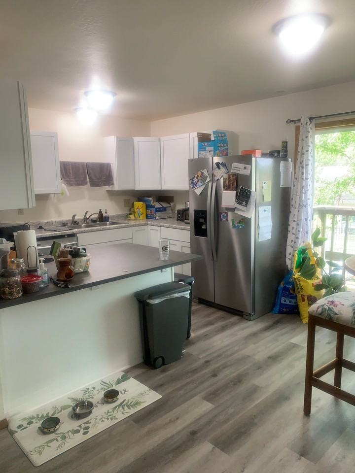 311 England St #4