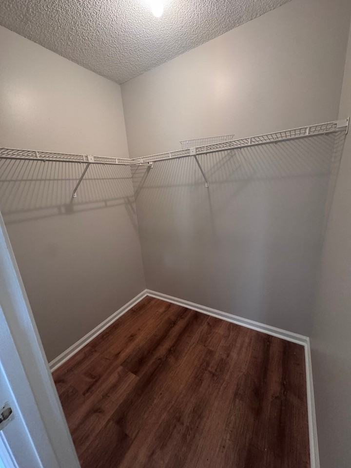 1456 Flintwood Dr - Photo 6 of 12