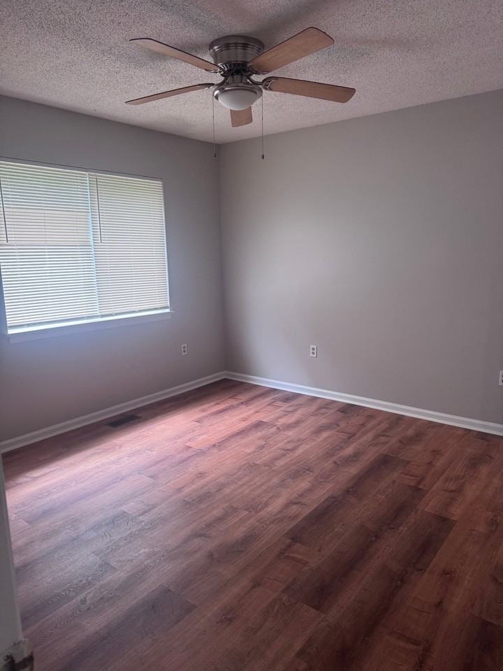 1456 Flintwood Dr - Photo 7 of 12