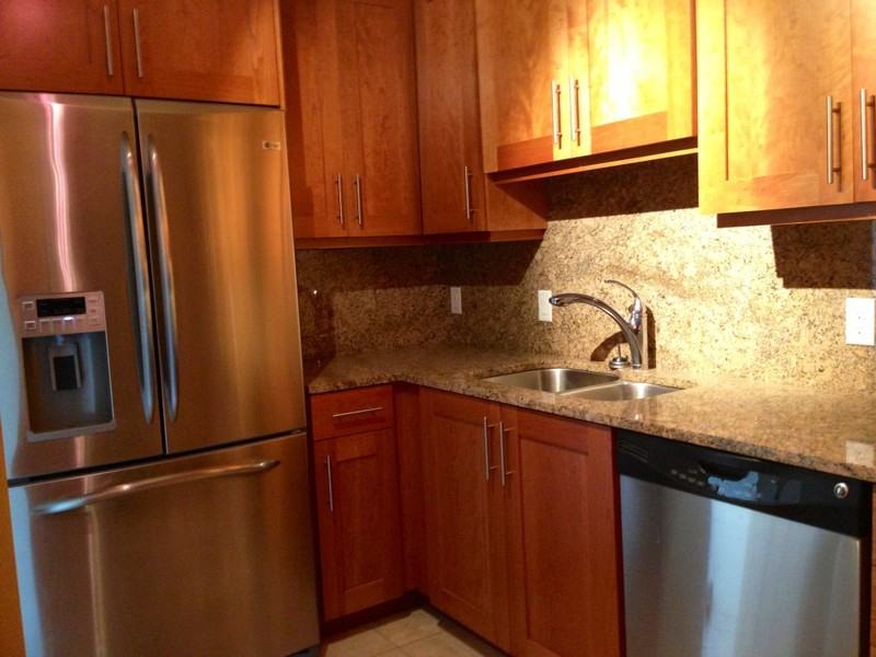 230 E St #2 - Photo 7 of 36