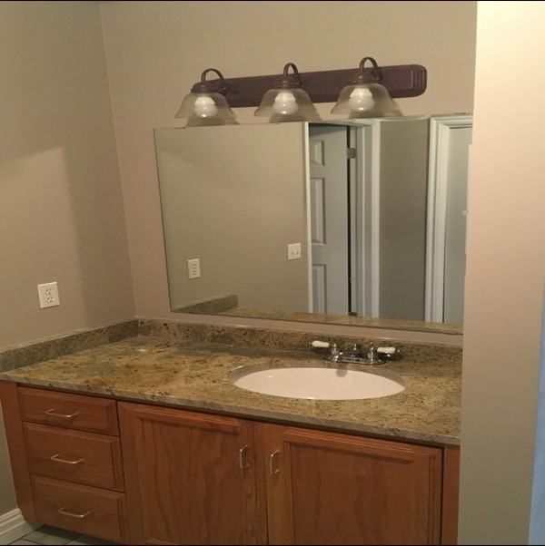 594 Es - Photo 4 of 14