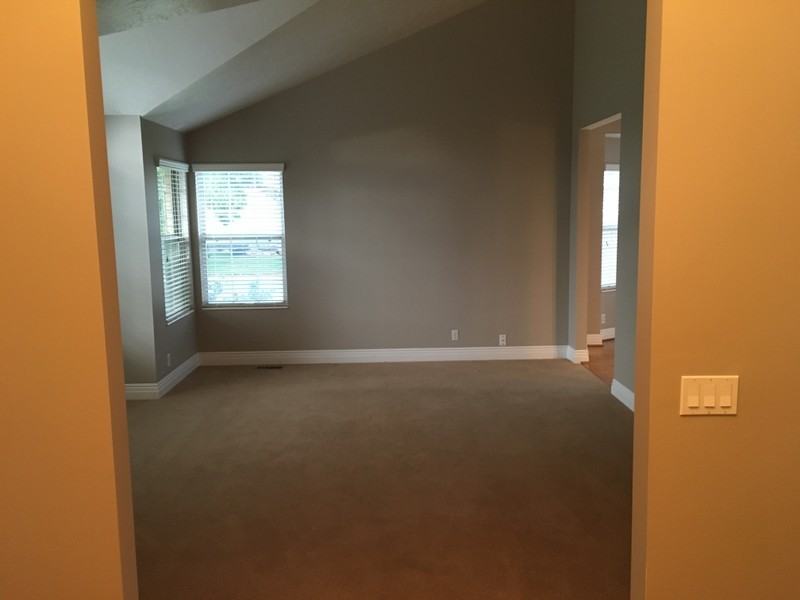 594 Es - Photo 6 of 14