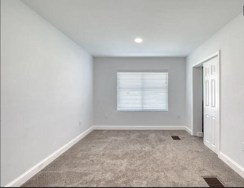 130 Harrison Rd - Photo 2 of 13