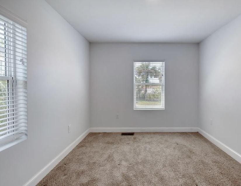 130 Harrison Rd - Photo 4 of 13