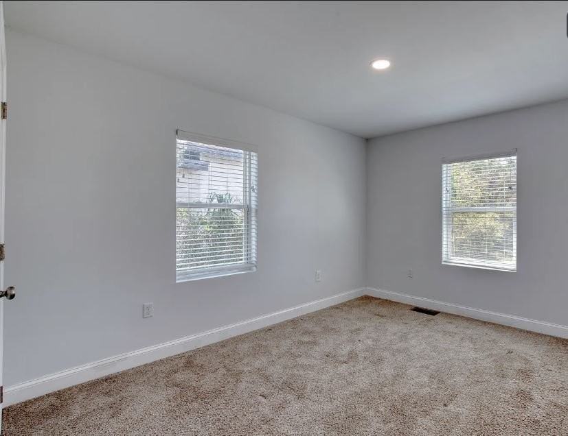 130 Harrison Rd - Photo 5 of 13