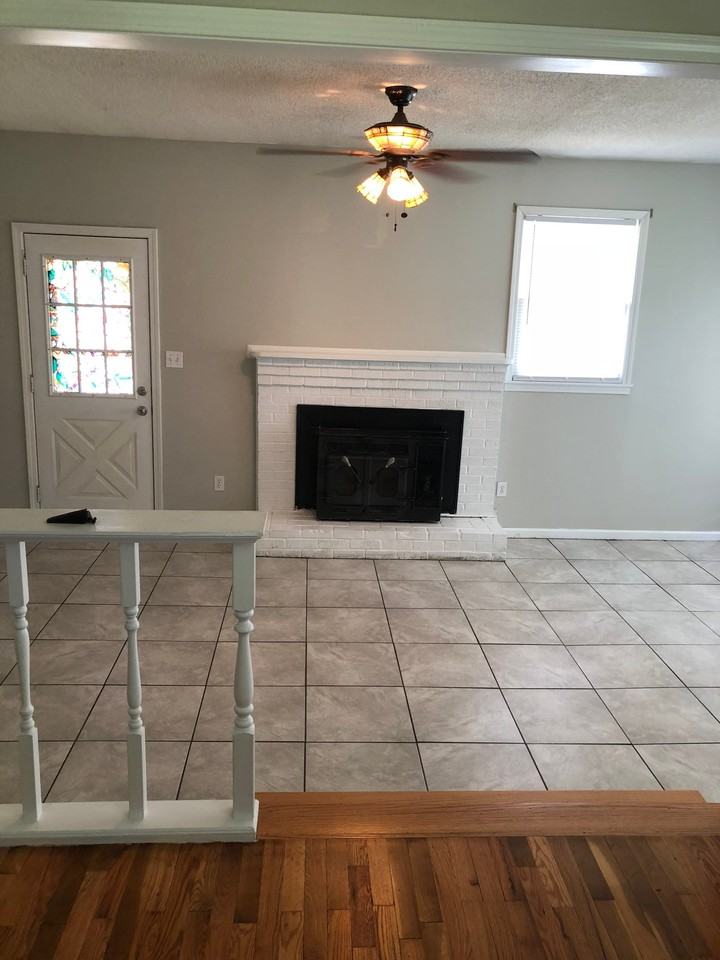 19555 Highwayn - Photo 2 of 20