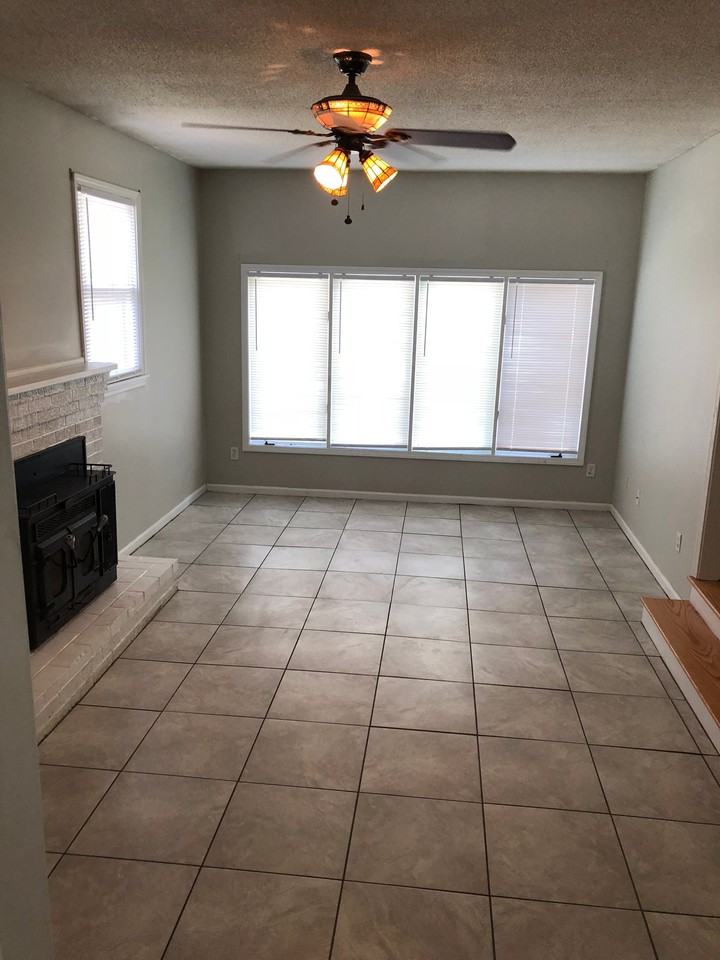 19555 Highwayn - Photo 3 of 20