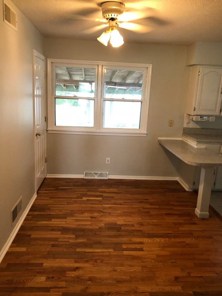 19555 Highwayn - Photo 4 of 20