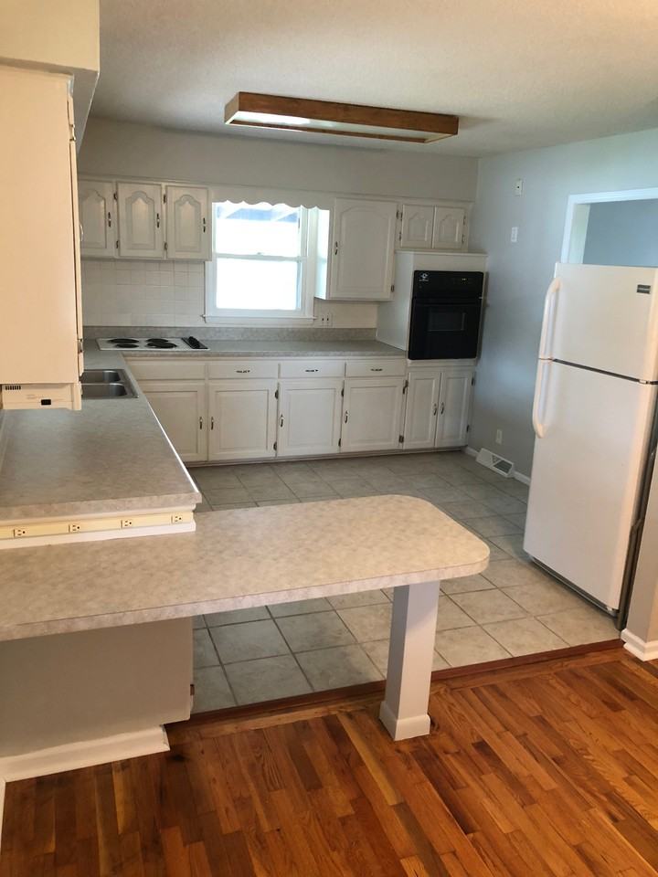 19555 Highwayn - Photo 6 of 20