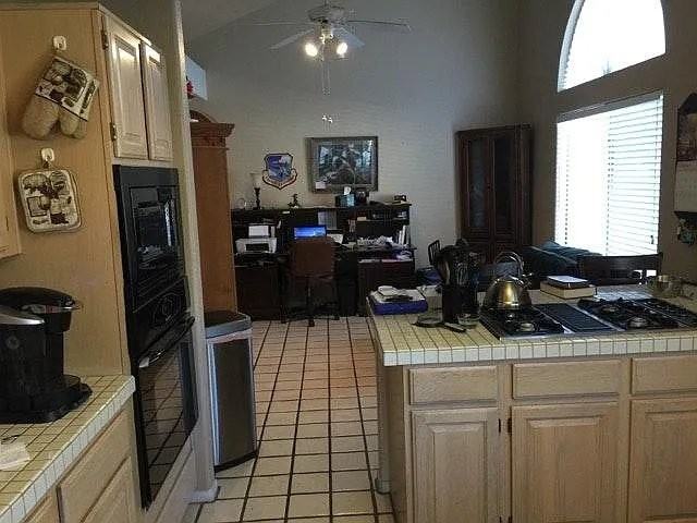 3382 Brookfield Dr - Photo 4 of 10