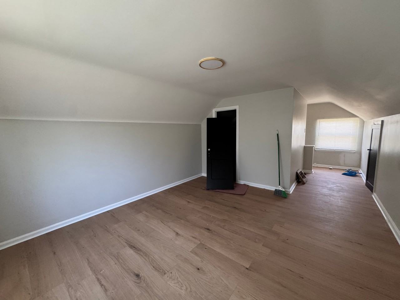 21570 Priday Ave - Photo 7 of 9