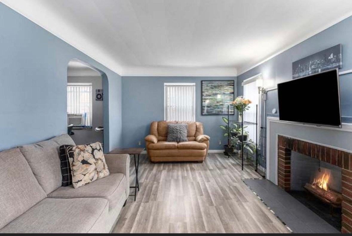 18301 Birwood St - Photo 2 of 9