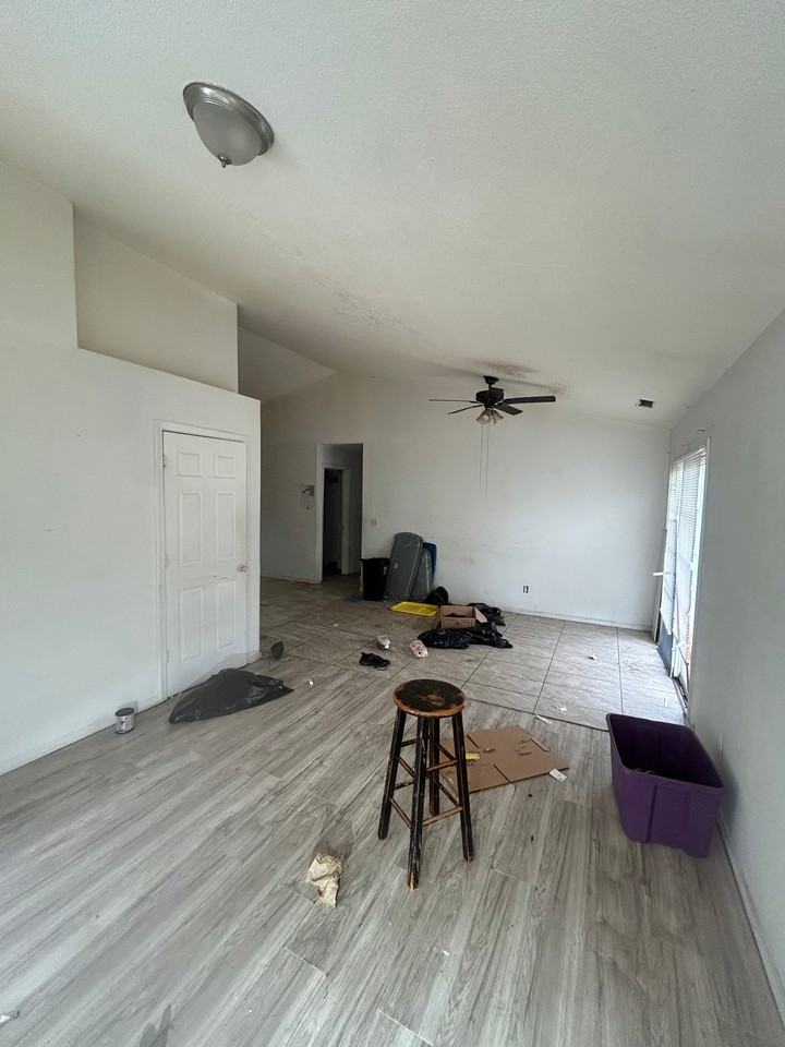 1104 N 41st St - Photo 6 of 20