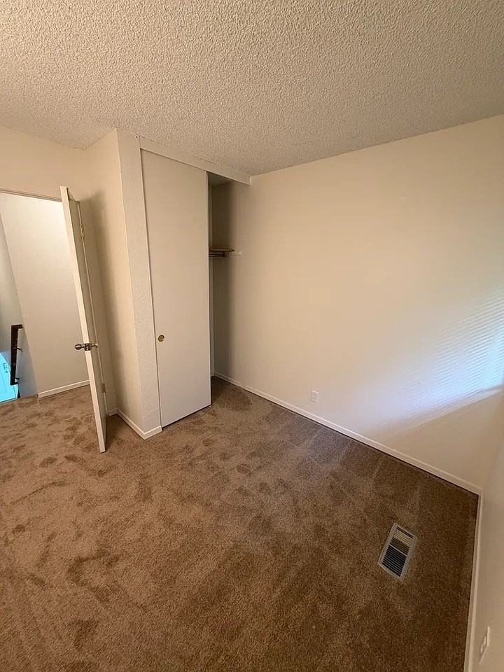 1225 Elegante Ln - Photo 3 of 11