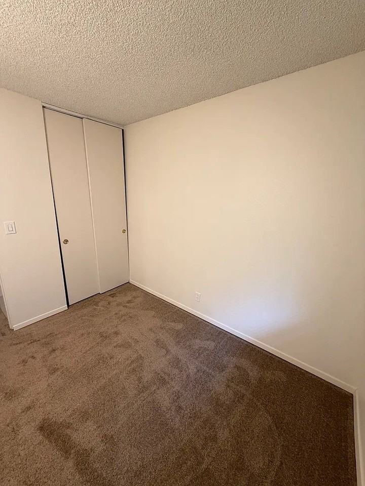 1225 Elegante Ln - Photo 5 of 11