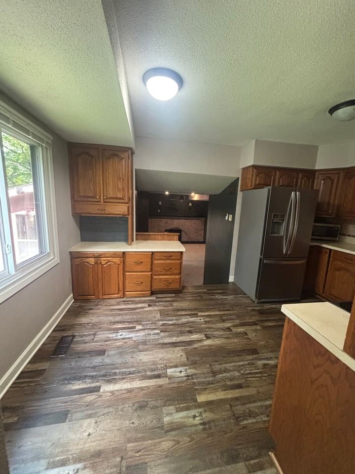 7640 South St - Photo 2 of 20