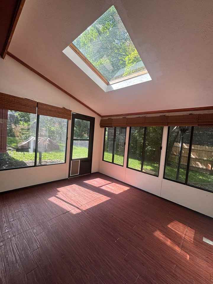 7640 South St - Photo 4 of 20