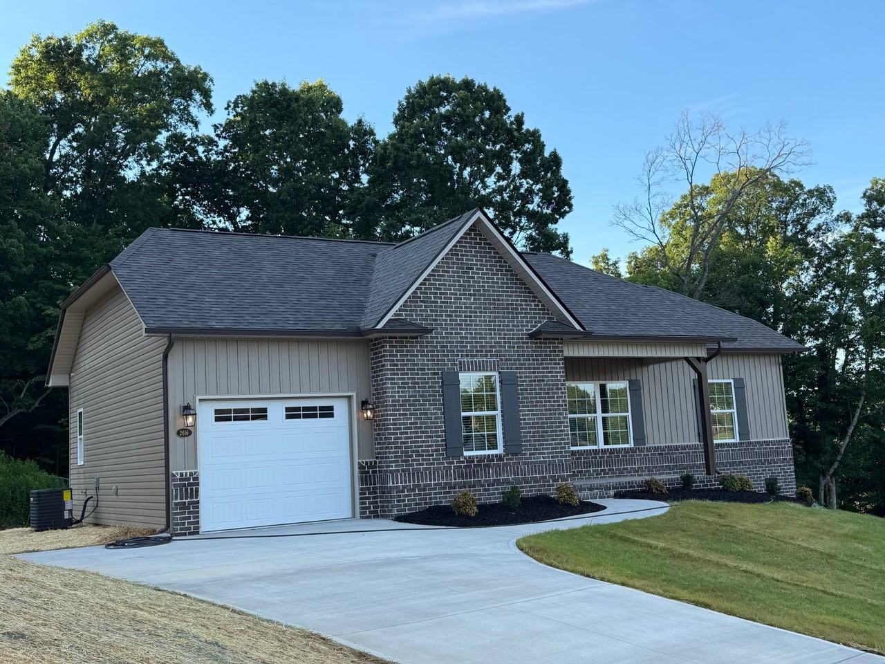 2616 Parkers Meadow Ln - Photo 2 of 25