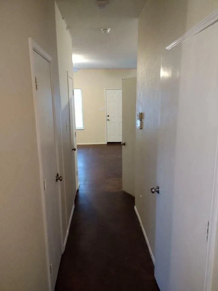 2343 Aldergate Dr - Photo 4 of 13
