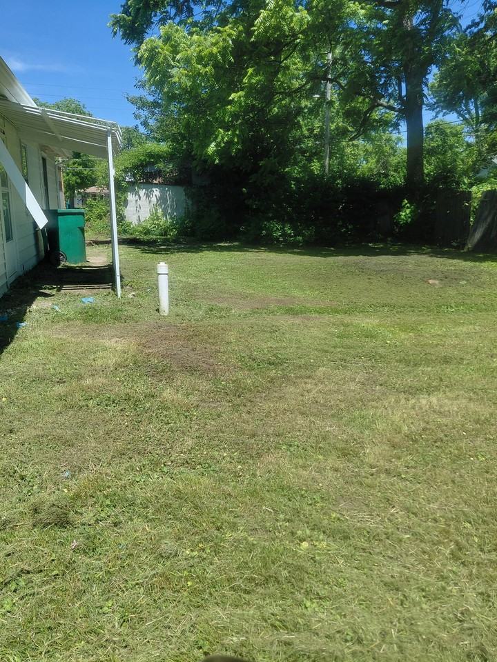 864 N 79th St - Photo 7 of 20