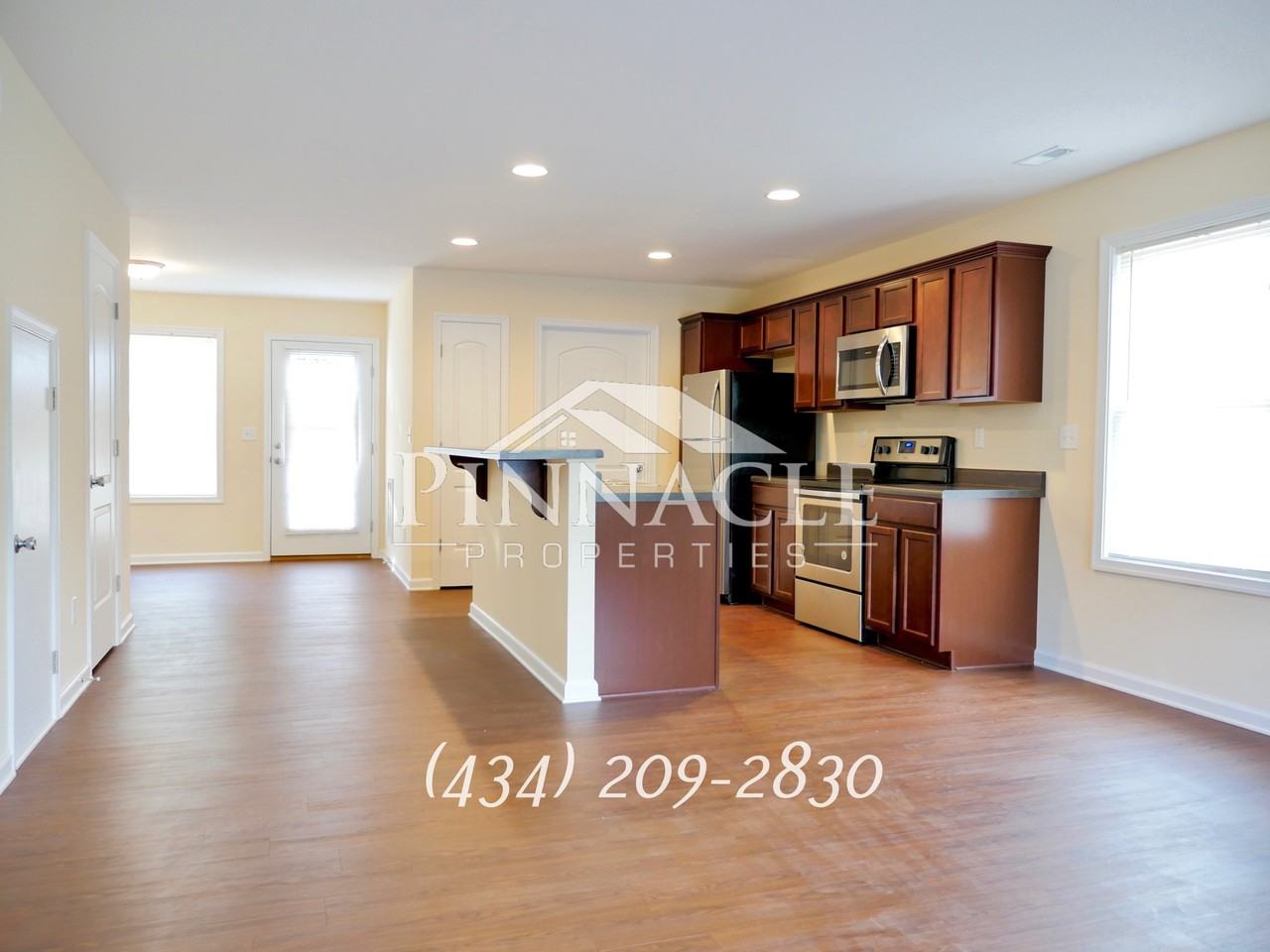 2313B Acorn St #B - Photo 2 of 20