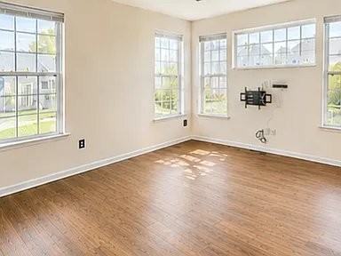 1036 E Davinci Dr - Photo 5 of 15