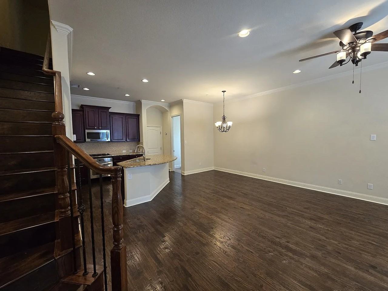 7924 Osborn Pkwy - Photo 3 of 19