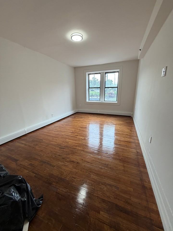 212 Central Ave #1H - Photo 2 of 3