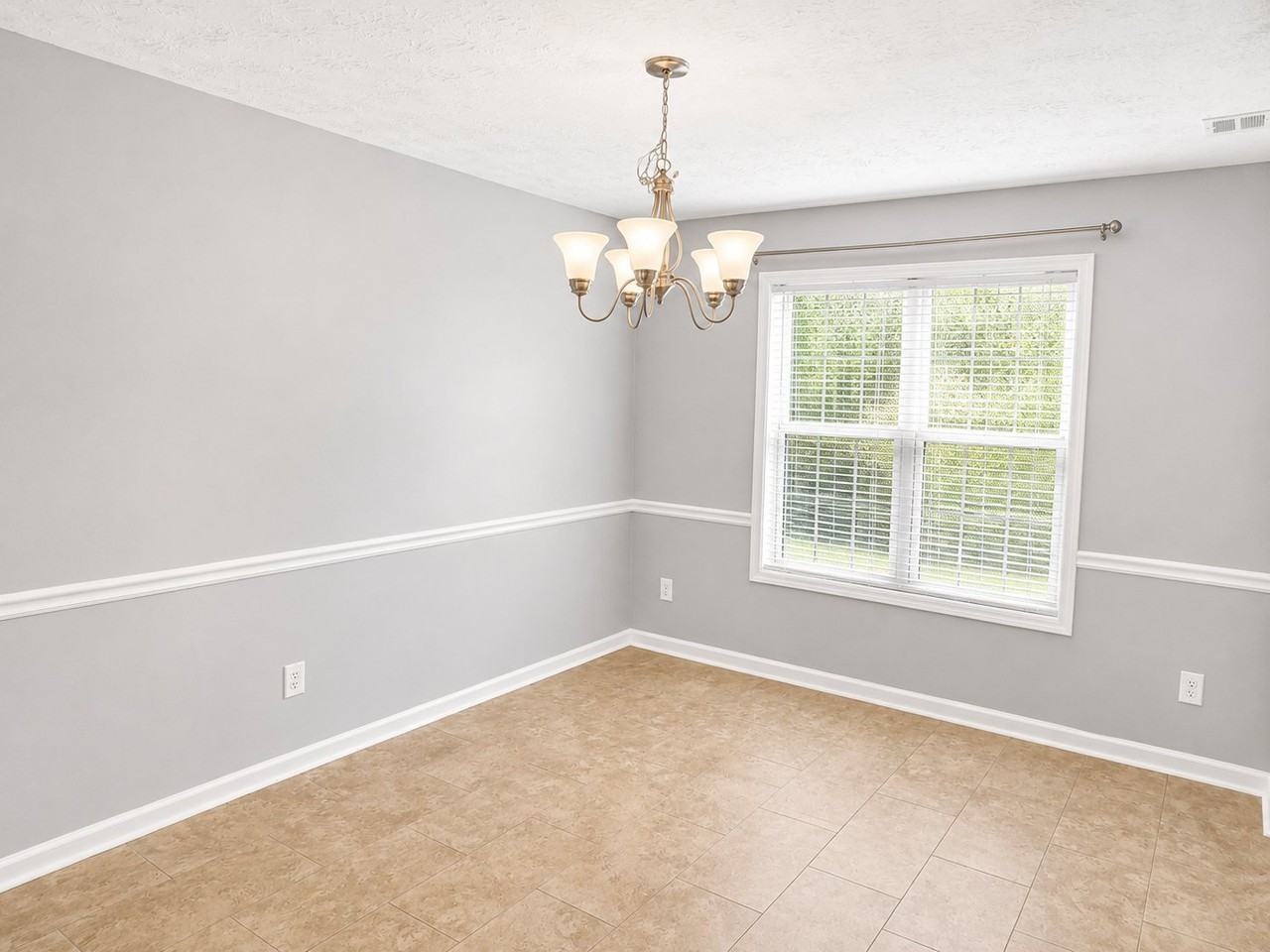 170 River North Ct - Photo 4 of 16