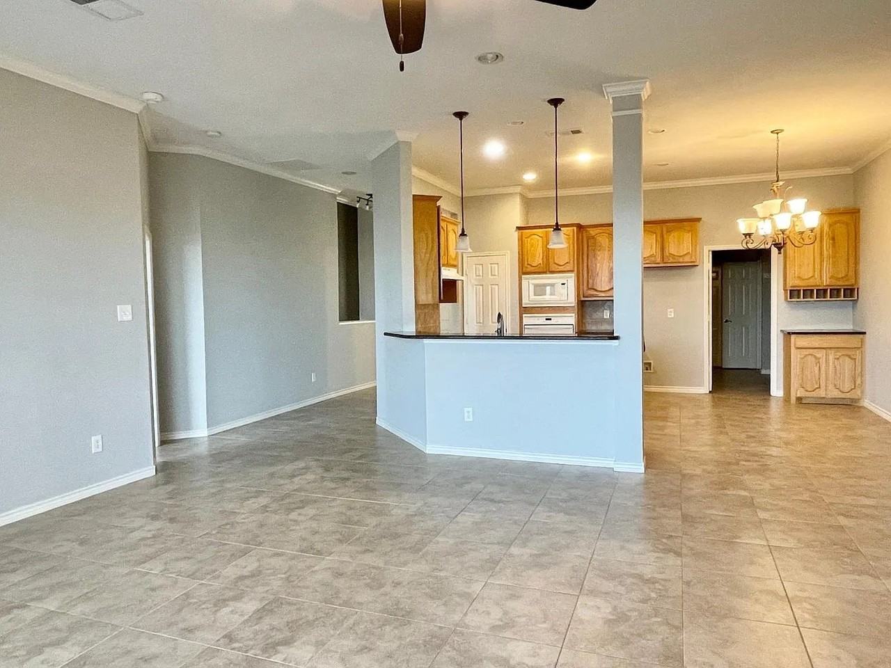 5330 Golfside Dr - Photo 7 of 19