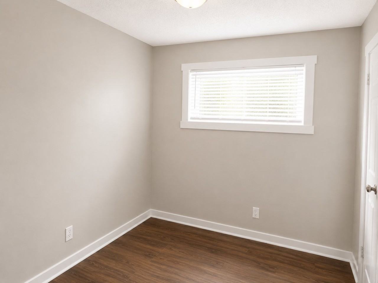3483 Lawton Rd - Photo 6 of 9