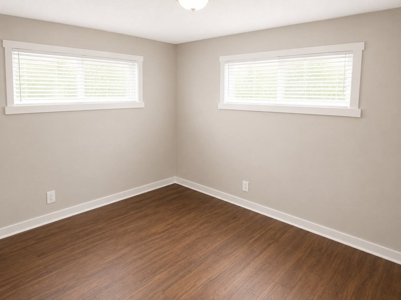 3483 Lawton Rd - Photo 7 of 9