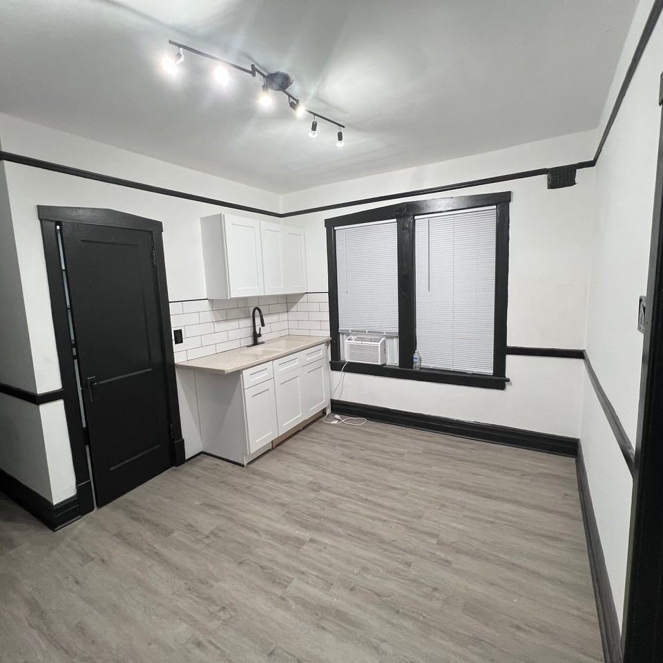 1621 S 50th Ct #2F - Photo 3 of 13