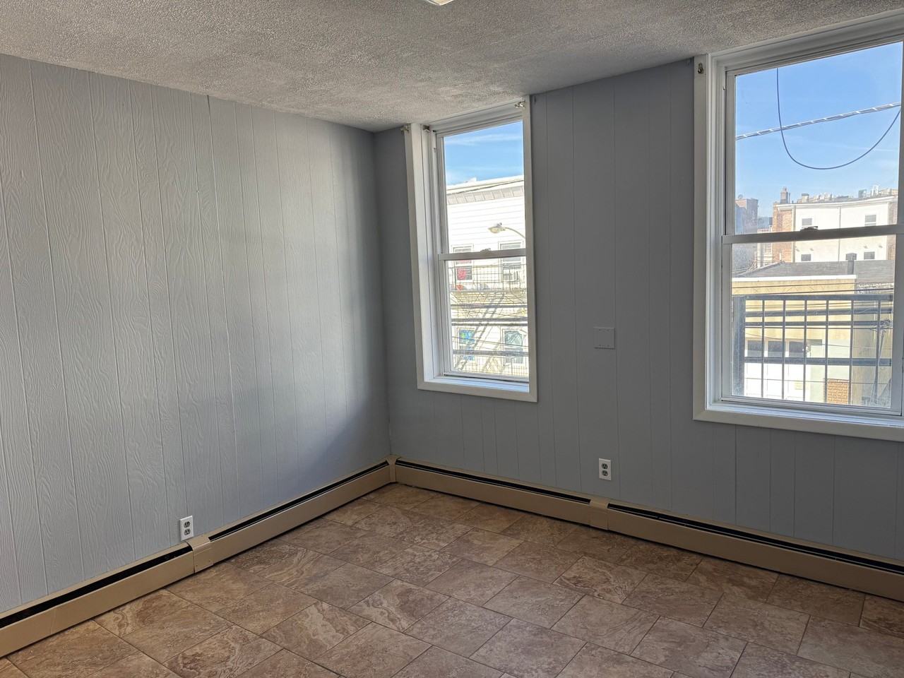 203 Oliver St #2 - Photo 2 of 6