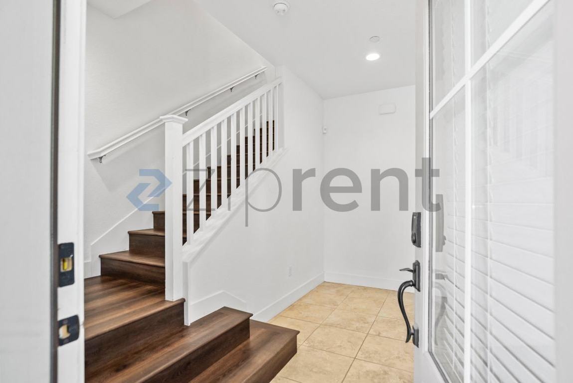 2109 Donnells Ln - Photo 4 of 22