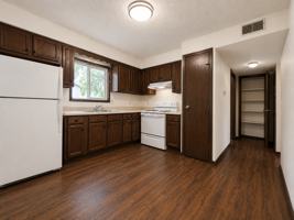 featured image of 832 Flats - 322 N 6th Ave