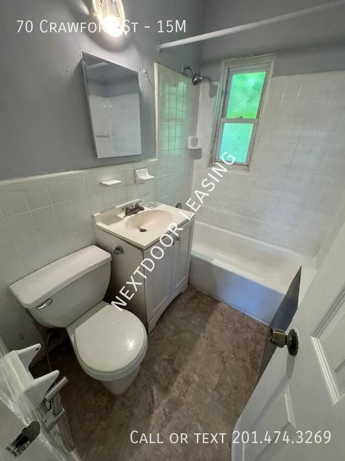 70 Crawford St #15M - Photo 2 of 5