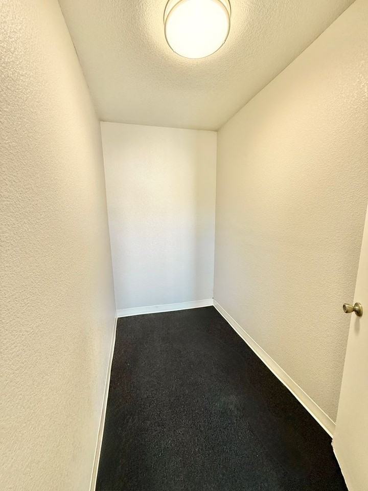 400 Santa Fe Dr - Photo 2 of 4