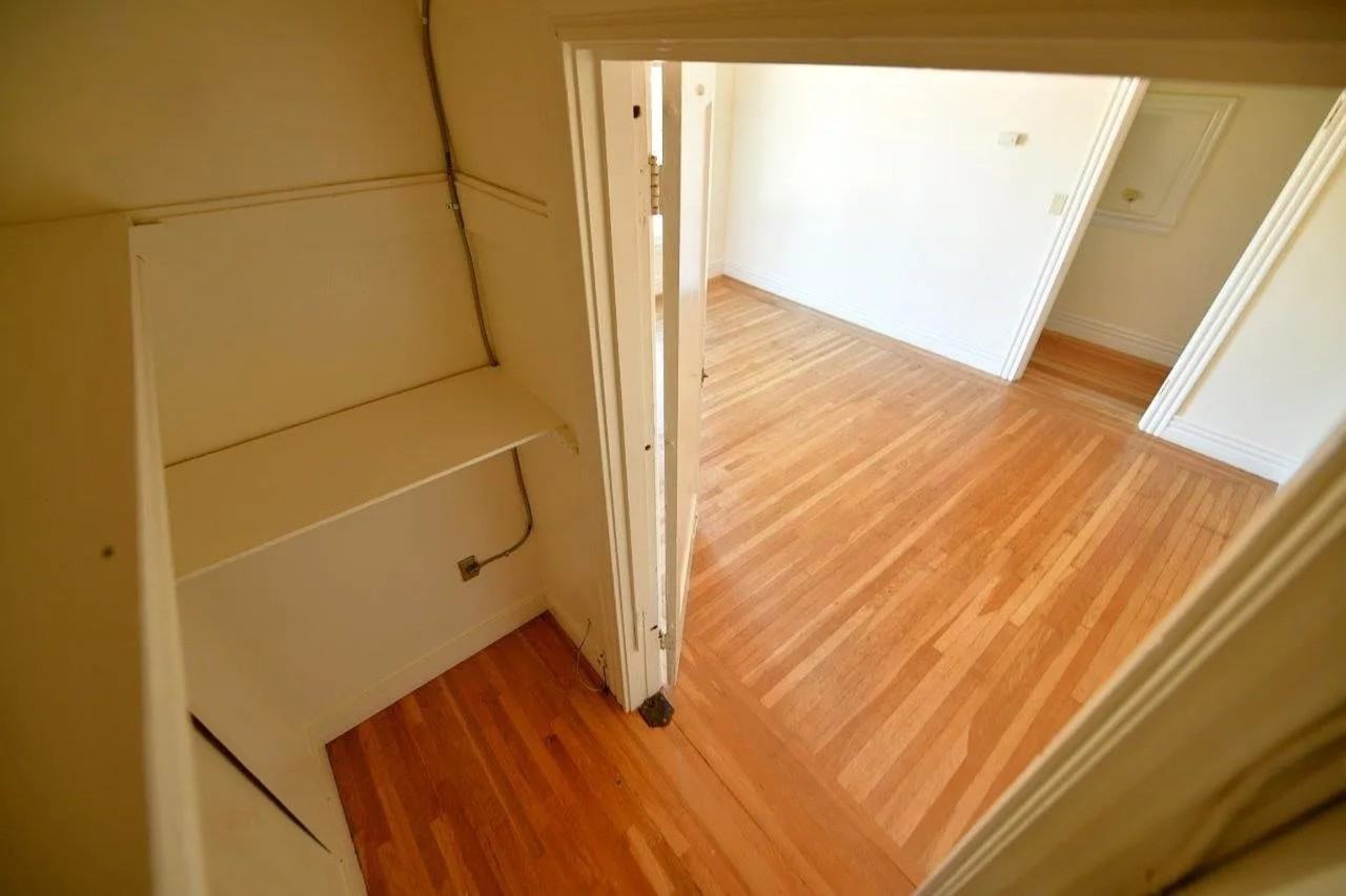 734 Alcatraz Avenue - Photo 7 of 8