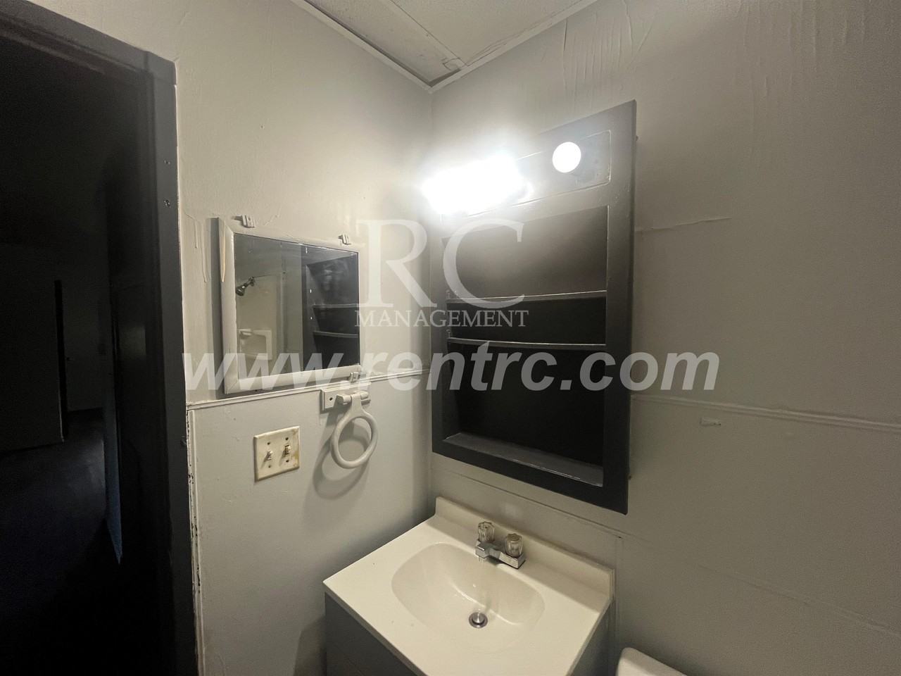 413 N Beard St #N - Photo 5 of 13