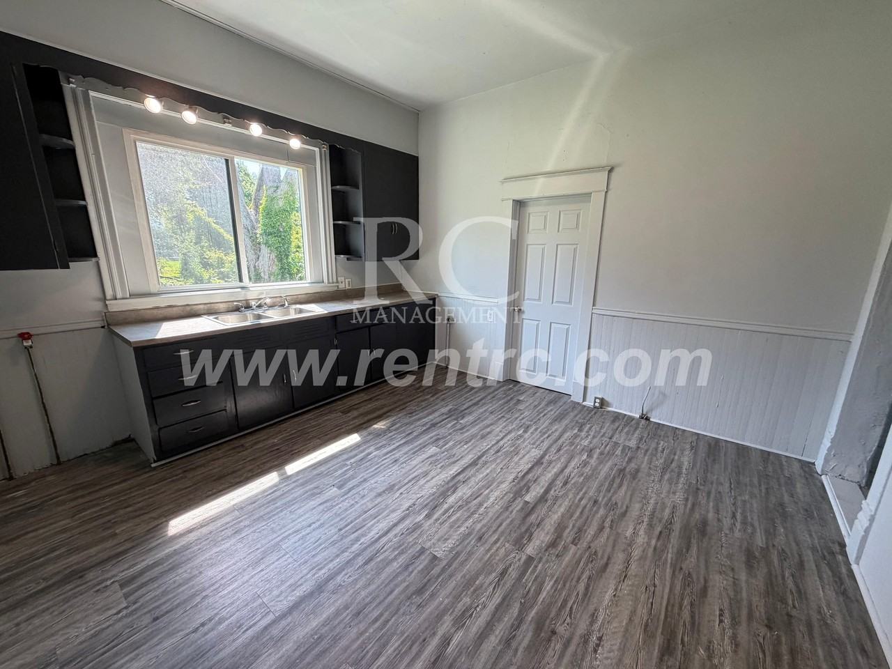 21 S Beard St #S - Photo 3 of 11