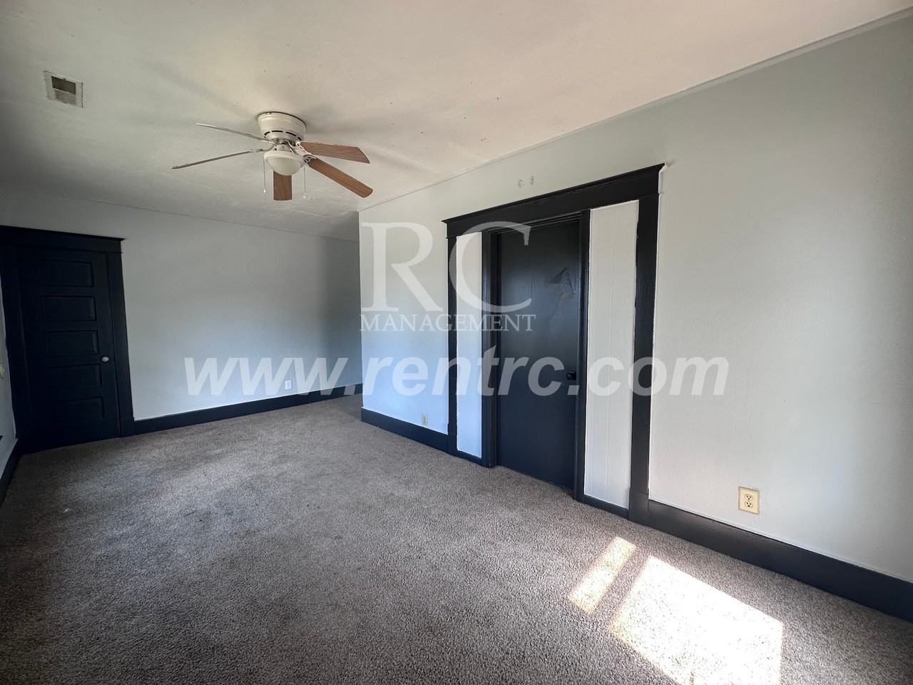 2403 E Main St Apt 2 #E - Photo 6 of 13