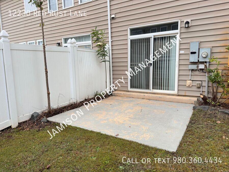 12230 Red Rust Ln - Photo 2 of 13