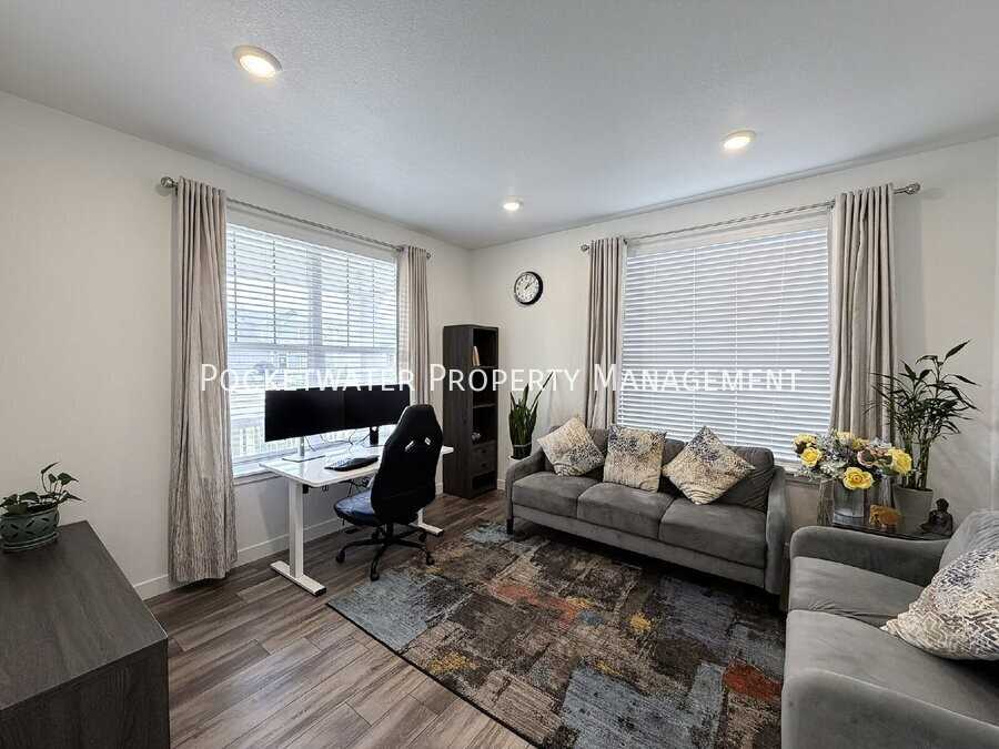 1856 Meagan Way - Photo 4 of 31
