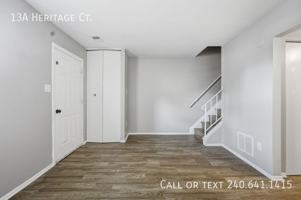 featured image of 13 Heritage Ct Apt A #Apt A