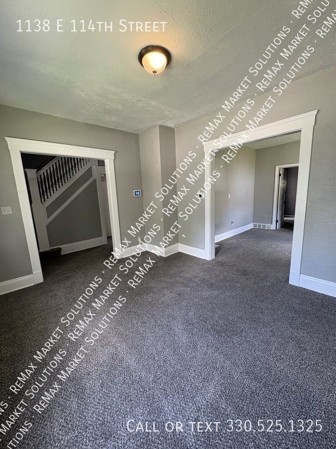 1138 E 114th St - Photo 5 of 14