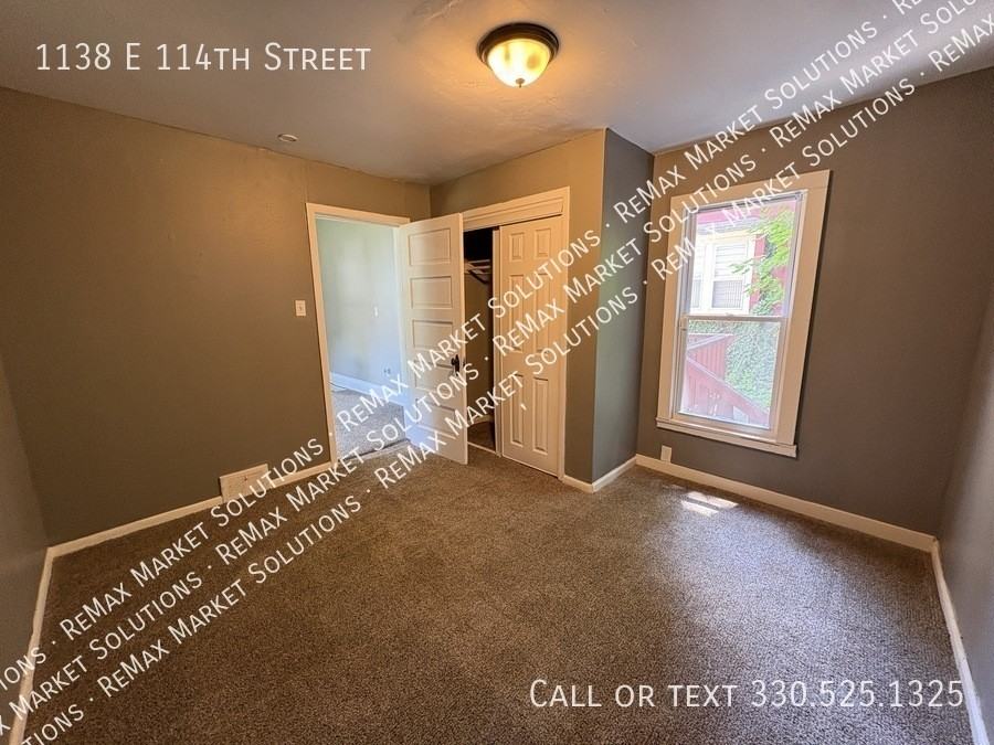 1138 E 114th St - Photo 6 of 14