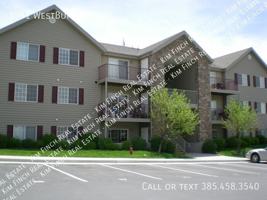 featured image of 1551 Westbury Way #J